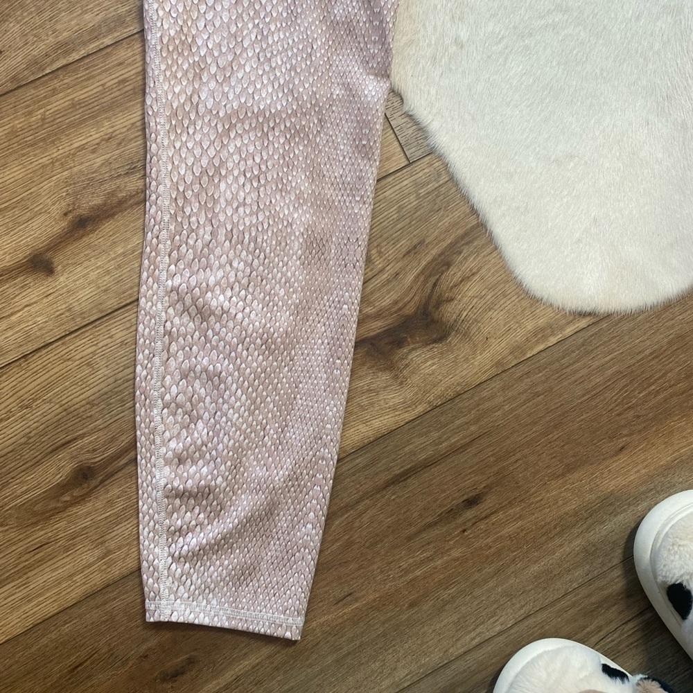 Varley Biona Tight Stone Snake print leggings - Picture 4 of 14